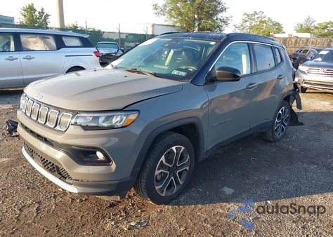 2022 Jeep Compass Limited 4X4 из США, поврежденный, VIN 3C4NJDCB8NT227017